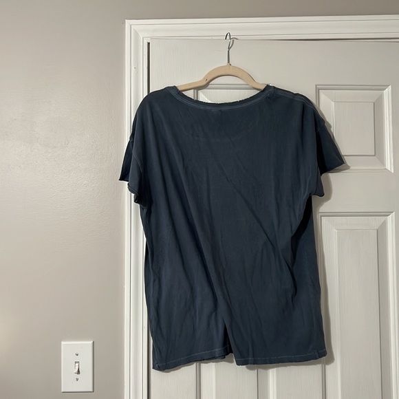 Blue graphic tee - Picture 3 of 4